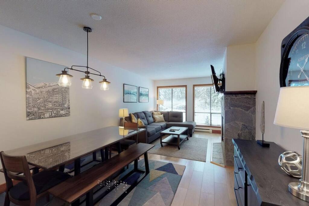 Powderhorn By Whistler Blackcomb Vacation Rentals Bagian luar foto