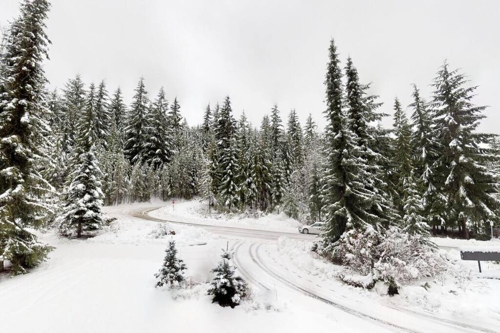 Powderhorn By Whistler Blackcomb Vacation Rentals Bagian luar foto