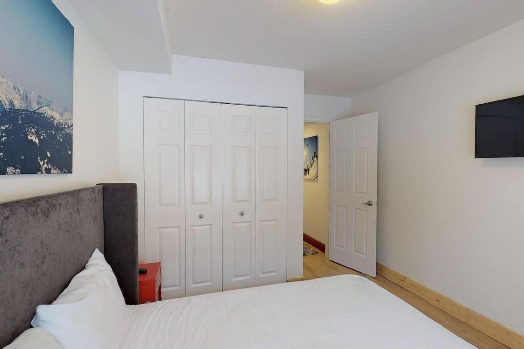 Powderhorn By Whistler Blackcomb Vacation Rentals Bagian luar foto