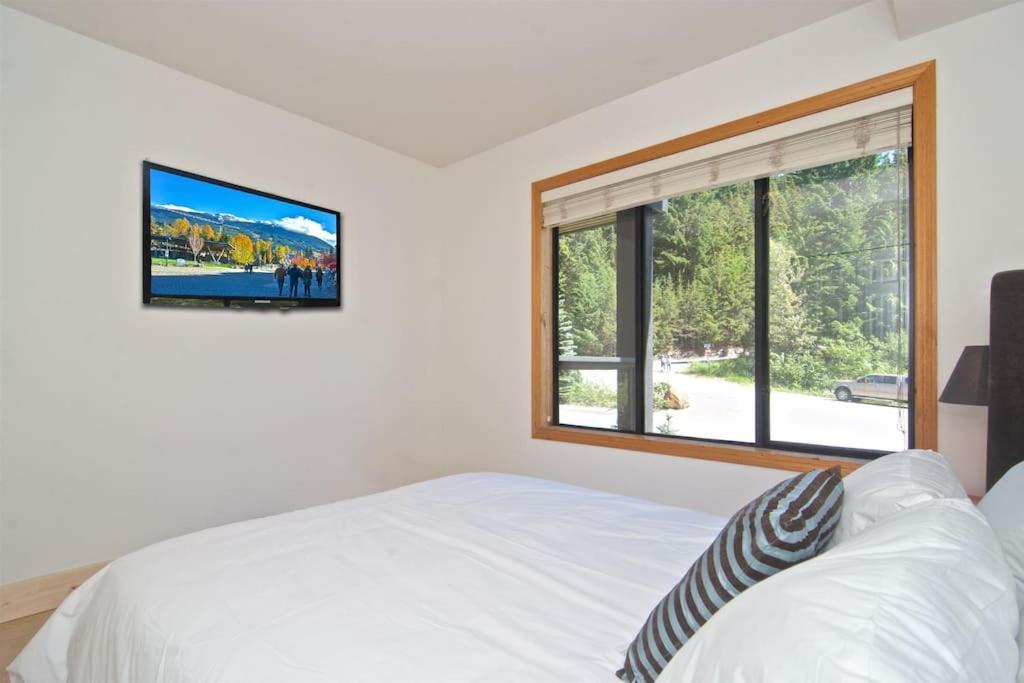 Powderhorn By Whistler Blackcomb Vacation Rentals Bagian luar foto