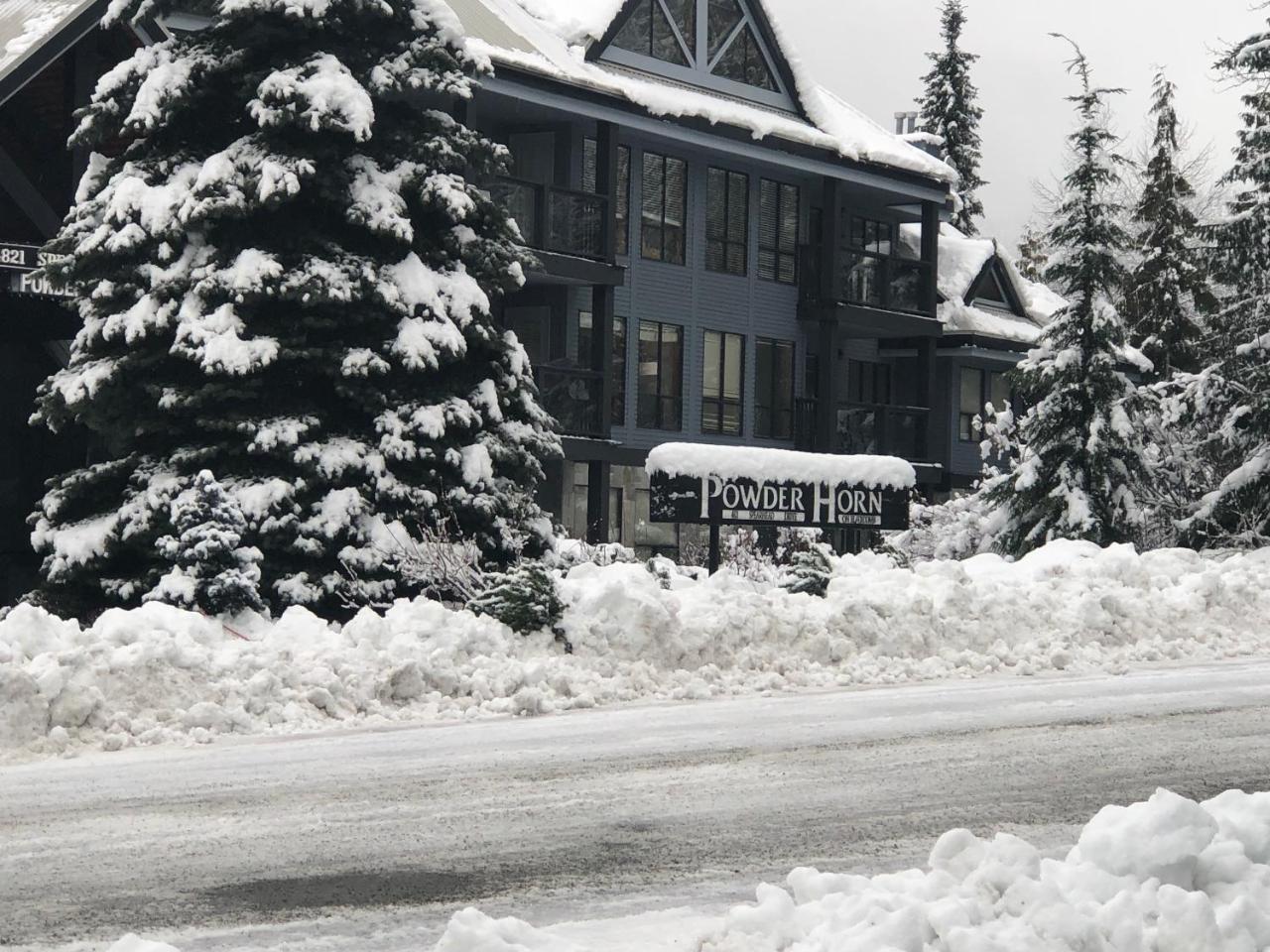 Powderhorn By Whistler Blackcomb Vacation Rentals Bagian luar foto